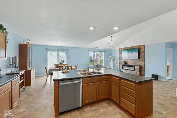 4643 Darla CT, Indianapolis, IN 46239