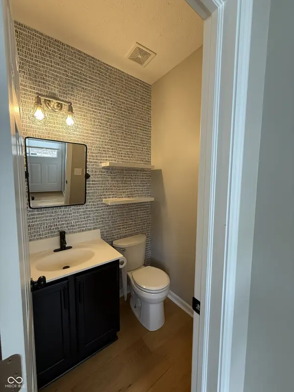 13055 E Elster WAY, Fishers, IN 46037