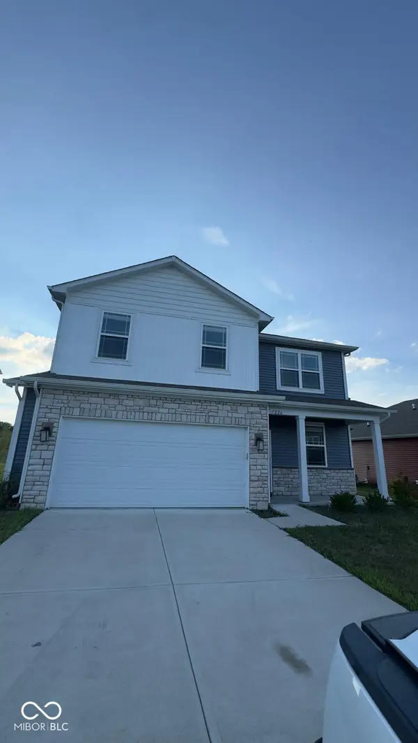 7226 Griffon LN, Camby, IN 46113
