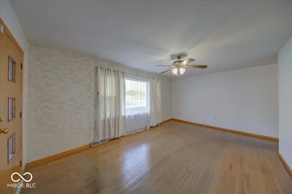 6877 S 600 W, Edinburgh, IN 46124
