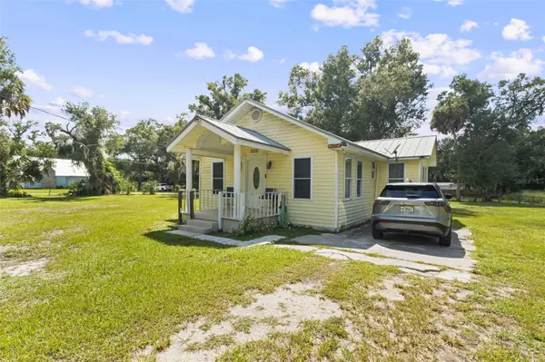 715 N JOHNSON AVE, Arcadia, FL 34266