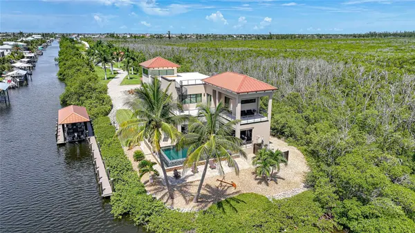 2755 CUSSELL DR, St James City, FL 33956