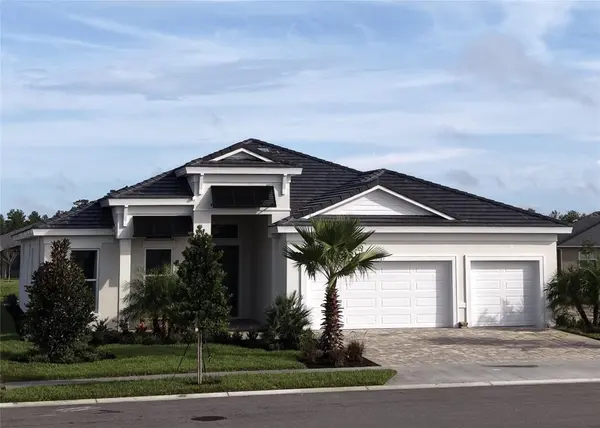 1561 LAKE BANK LN, Deland, FL 32724