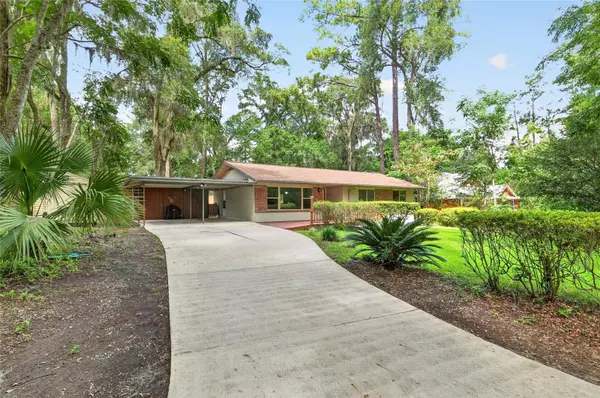 810 NW 19TH TER, Gainesville, FL 32603