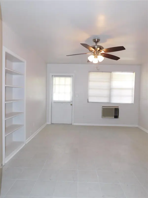 552 NE 5TH AVE, Gainesville, FL 32601