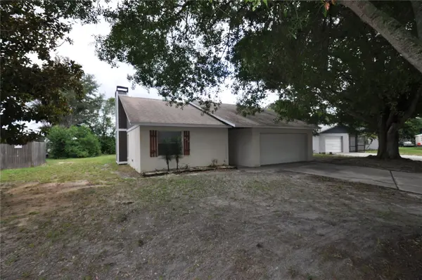 828 CINNAMON DR E, Winter Haven, FL 33880