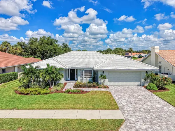 1568 WATERFORD DR, Venice, FL 34292