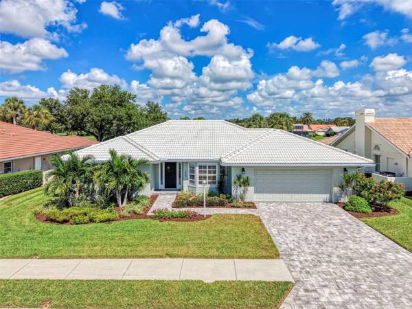 1568 WATERFORD DR, Venice, FL 34292