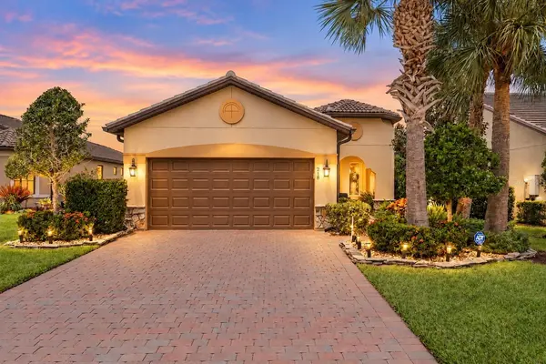 218 SE LONGVIEW DR, Port St Lucie, FL 34984