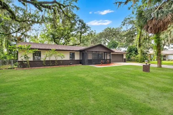 10410 CYPRESS RD, Leesburg, FL 34788
