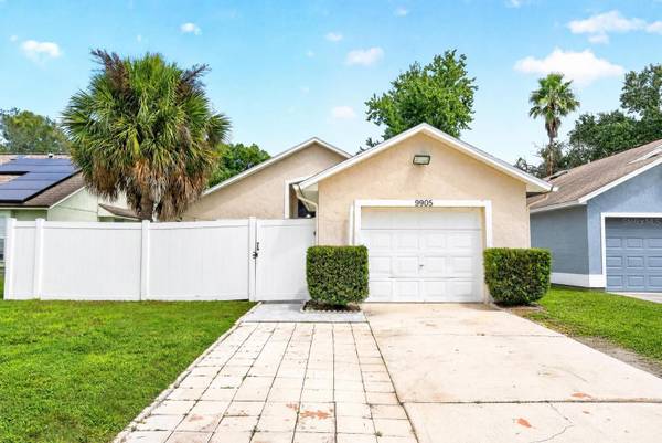 9905 DEAN ACRE DR, Orlando, FL 32825