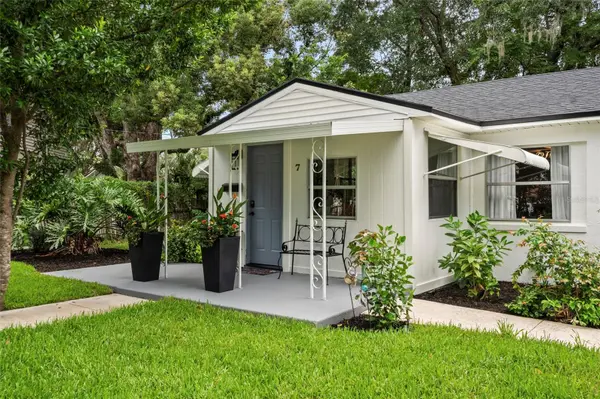 7 CARVER CT, Winter Park, FL 32789