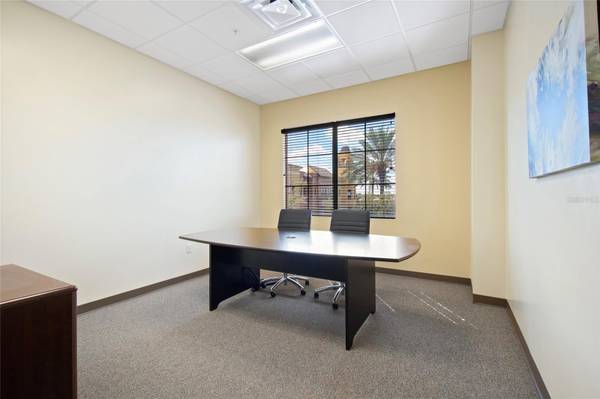 7065 WESTPOINTE BLVD #317, Orlando, FL 32835