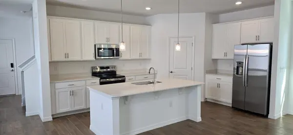 1828 SHADOW BOX BND, St Cloud, FL 34771