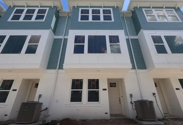 446 31ST WAY N, St Petersburg, FL 33713