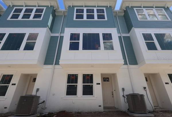 446 31ST WAY N, St Petersburg, FL 33713