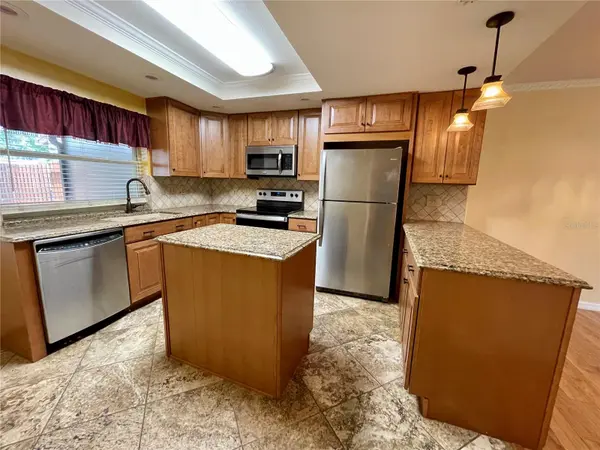 14803 LAKE FOREST DR, Lutz, FL 33559