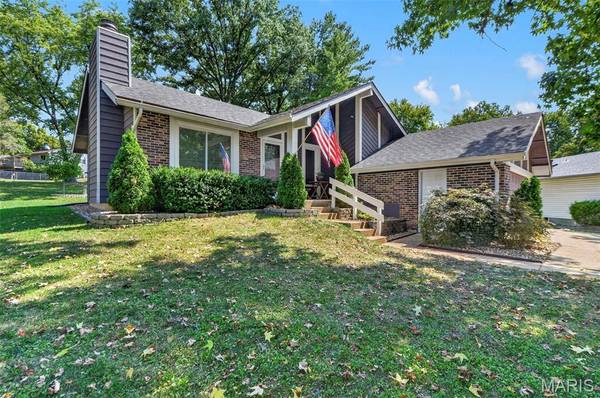 15 Cherrywood CT, St Peters, MO 63376