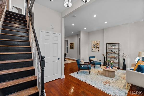 5343 Arsenal ST, St Louis, MO 63139