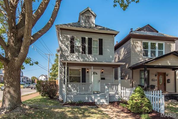 5387 Reber PL, St Louis, MO 63139