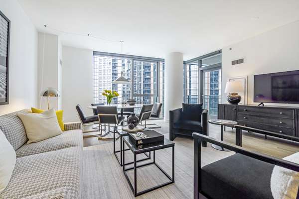 211 N Harbor DR #2903, Chicago, IL 60601