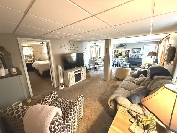 25 N Jones AVE, Amboy, IL 61310