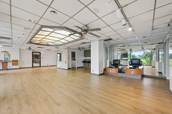 3200 N Lake Shore DR #225, Chicago, IL 60657
