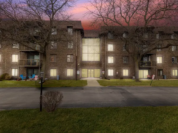 820 Elder RD #c315, Homewood, IL 60430