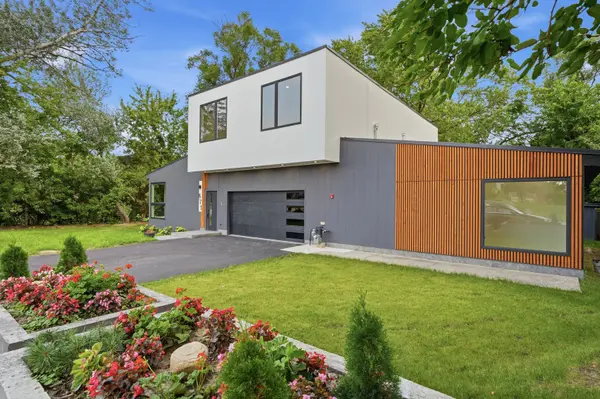 671 W Lake Cook RD, Palatine, IL 60074
