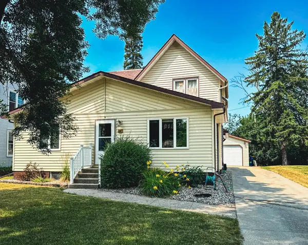 316 S Ash ST, Crookston, MN 56716