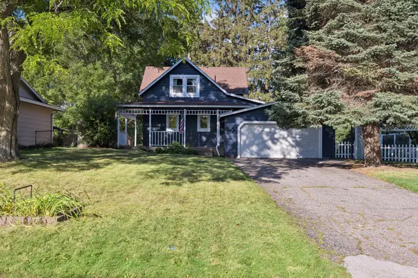 239 Oakwood DR, Shoreview, MN 55126