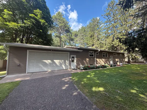 1807 Birch Lake AVE, White Bear Lake, MN 55110
