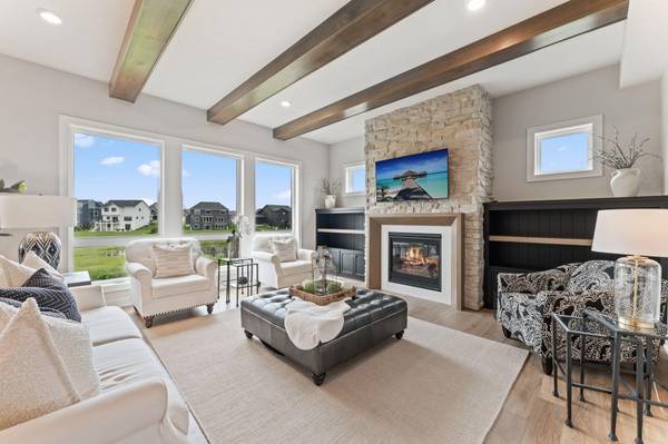 8030 196th ST W, Lakeville, MN 55044