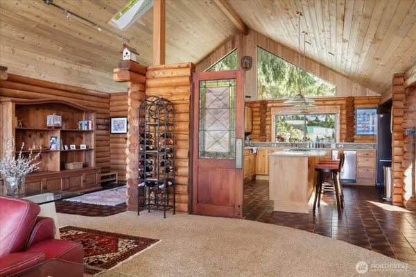 1660 Seacrest LN, Coupeville, WA 98239