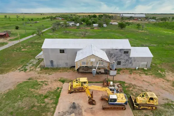 110 N Border ST, Willow, OK 73673