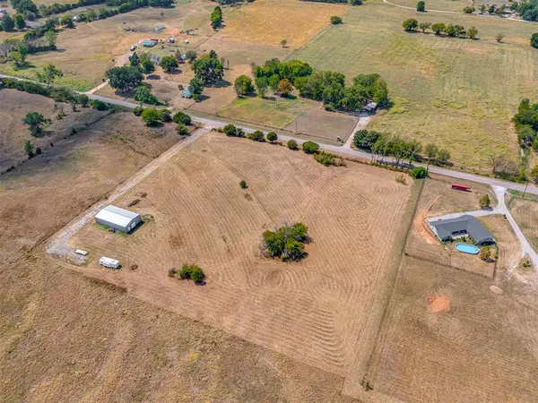 19247 Harrison RD, Shawnee, OK 74801