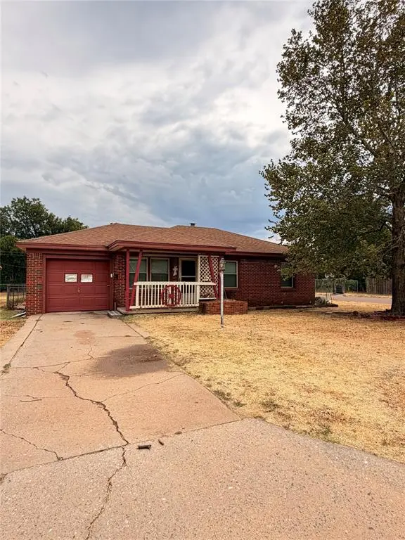 1300 N Park AVE, Altus, OK 73521