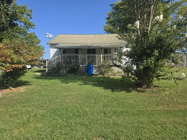 474 High St #E, Mc Ewen, TN 37101