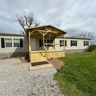 2310 Beeker Rd, Pembroke, KY 42266