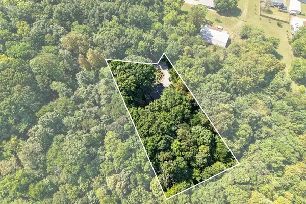 2188 Browns Mill Rd, Cookeville, TN 38506