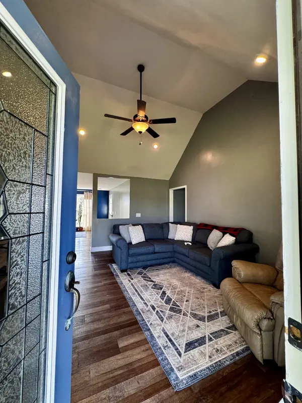 4545 Lahr Rd, Springfield, TN 37172