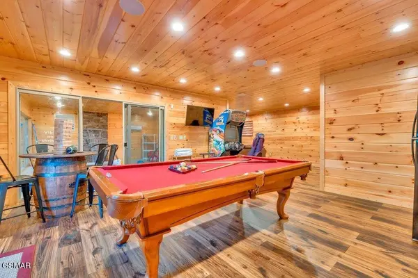 664 Stockton Dr, Sevierville, TN 37876