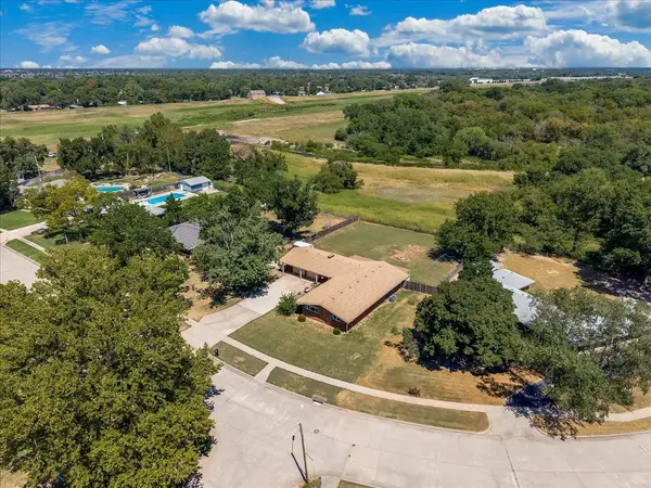 1610 W 34th St N, Wichita, KS 67204
