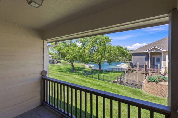 2339 N Lakeway Ct, Wichita, KS 67205