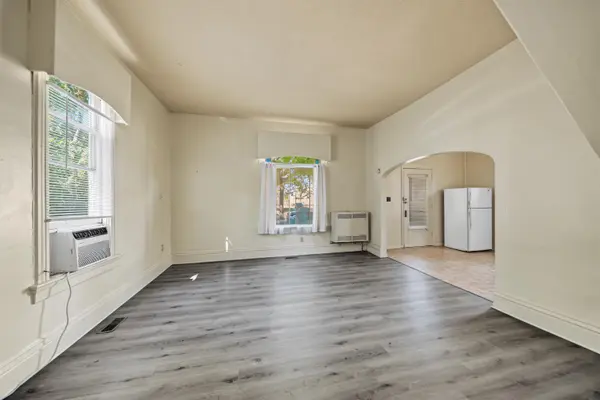 109 S Front St, Salina, KS 67401
