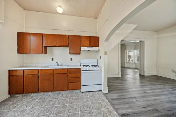 109 S Front St, Salina, KS 67401