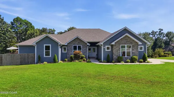 43 Oakridge DR, Pineville, MO 64856