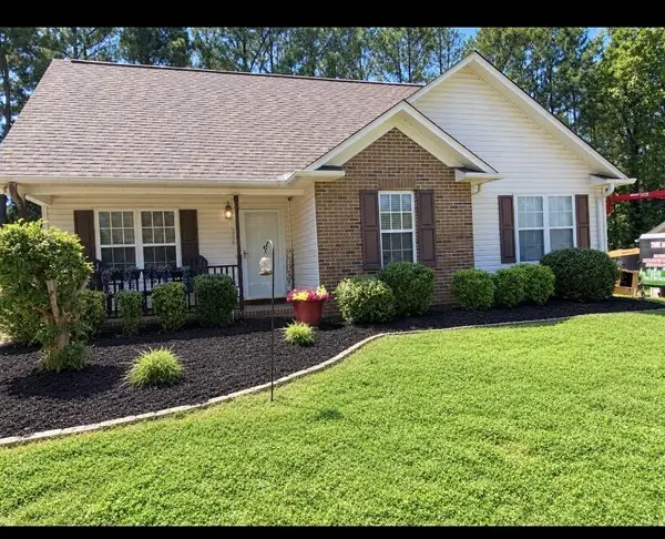 318 E Myles LN, Spartanburg, SC 29303