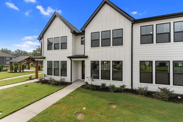 26 Deans Pleasant DR, Greenville, SC 29607