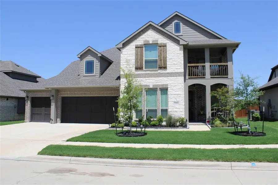 1908 Midhurst Drive, Forney, TX 75126